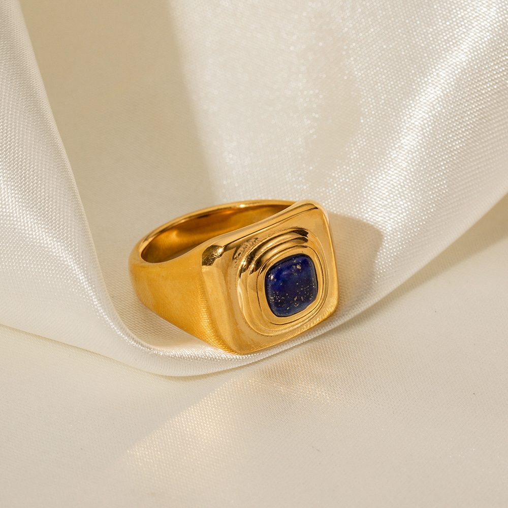 Luxurious Square Stainless Steel Plating Inlay Artificial Gemstones  Copper Plated Rings