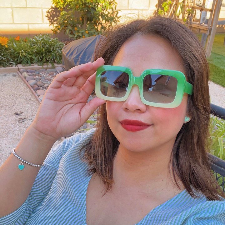 Women's Oversized Plastic Retro Rectangle Sunglasses